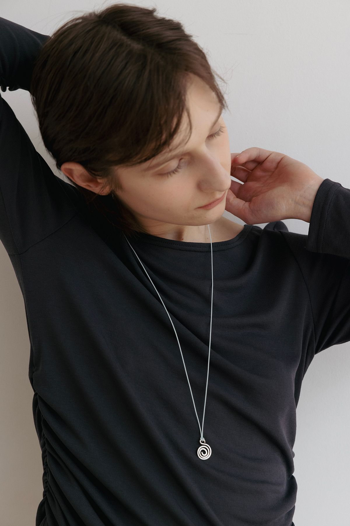 미드앤로우(MIDNLOW) Shirring Detail T-shirts - 2 Colors