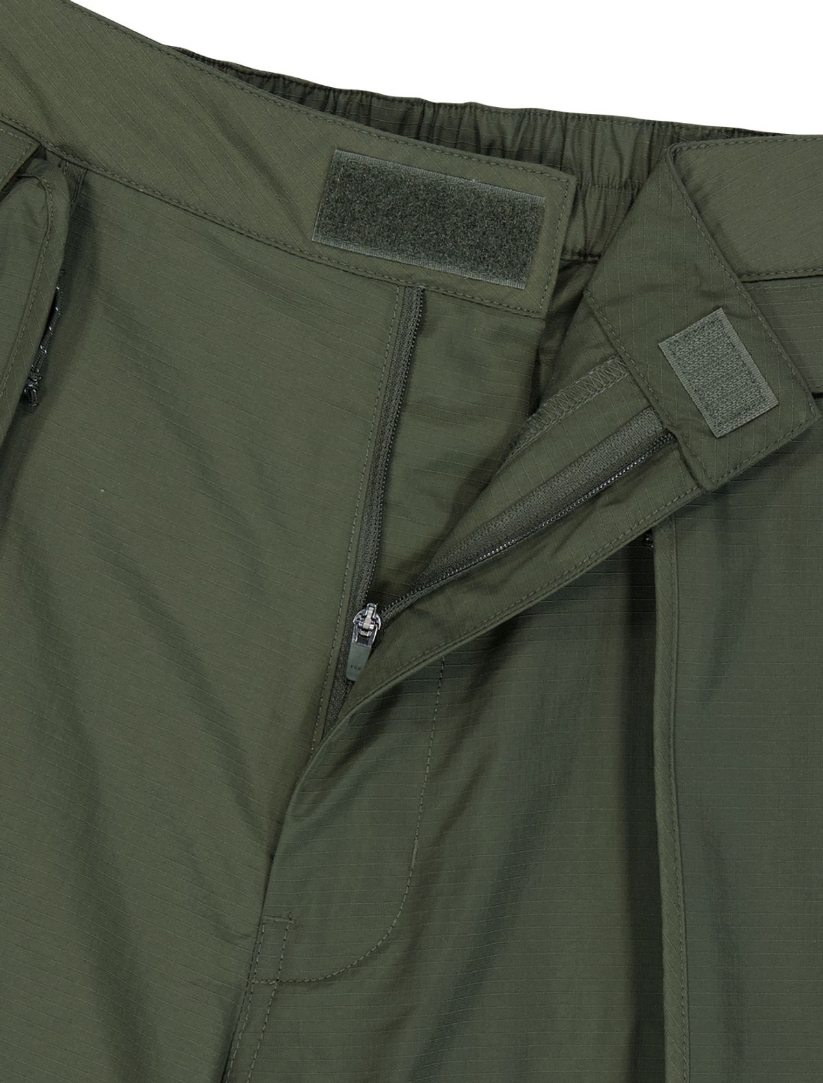 예스아이씨(YESEYESEE) Striking Cargo Shorts Olive
