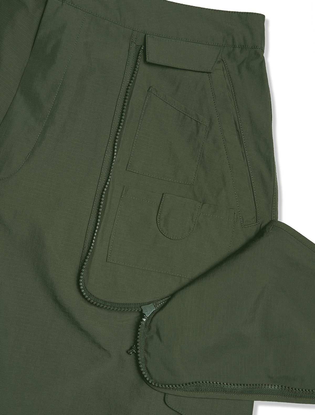 예스아이씨(YESEYESEE) Striking Cargo Shorts Olive