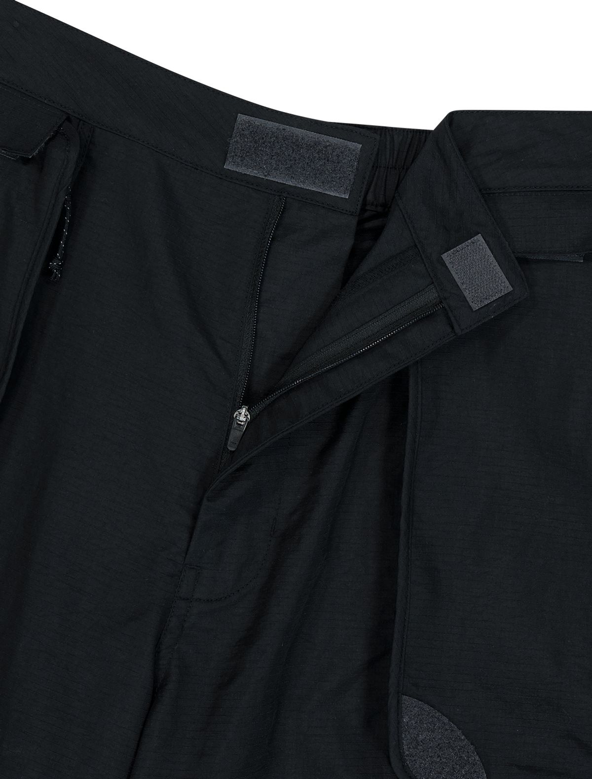 예스아이씨(YESEYESEE) Striking Cargo Shorts Black