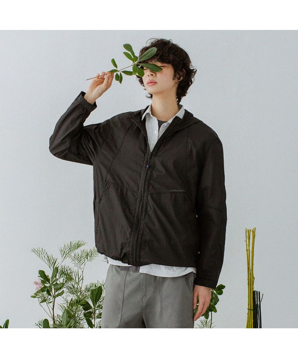 빈폴 멘(BEANPOLE MEN) [BEANPOLEKNAP] 라이트웨이트 윈드브레이커  블랙 (BC5339N055)