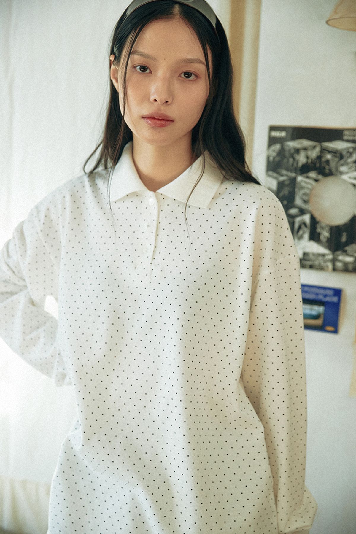 쿠키시(KOOKEESEE) 도트 피케 카라 티셔츠_아이보리