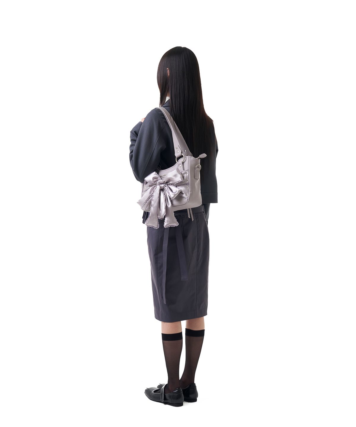이우가마카라스(IUGAMAKARAS) Laced Ribbon Leather Shoulder Bag (Light Purple)
