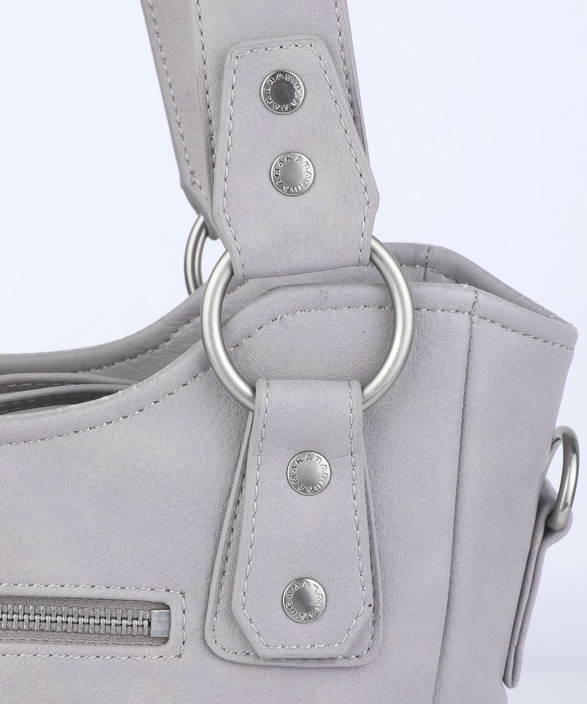 이우가마카라스(IUGAMAKARAS) Laced Ribbon Leather Shoulder Bag (Light Purple)