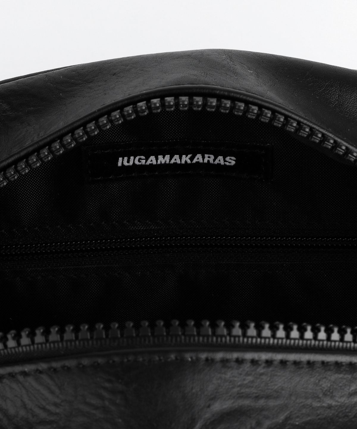 이우가마카라스(IUGAMAKARAS) Studded Leather Bowling Bag (Black)