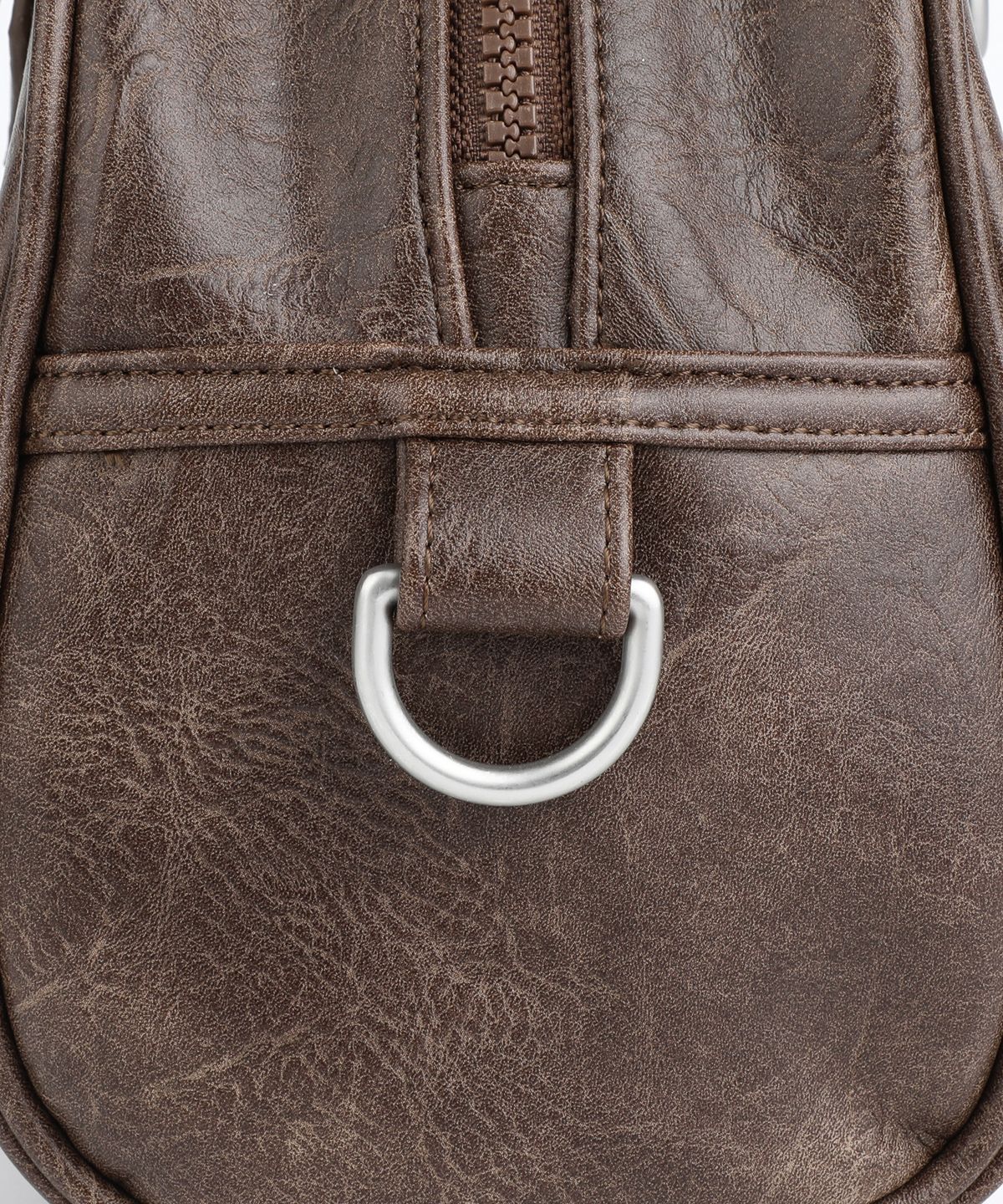 이우가마카라스(IUGAMAKARAS) Studded Leather Bowling Bag (Brown)