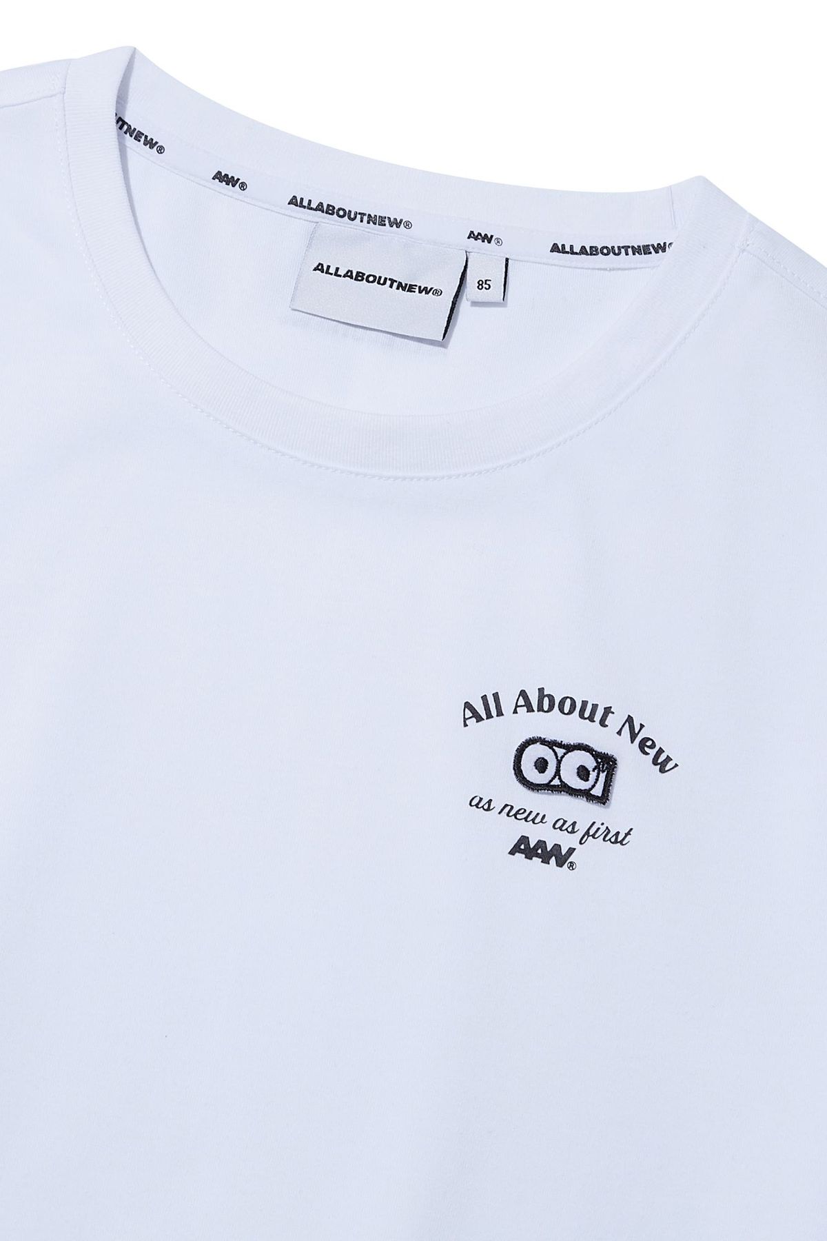 올어바웃뉴(ALL ABOUT NEW) 아이로고 와펜 반팔 화이트 ANZ2TR37AWH