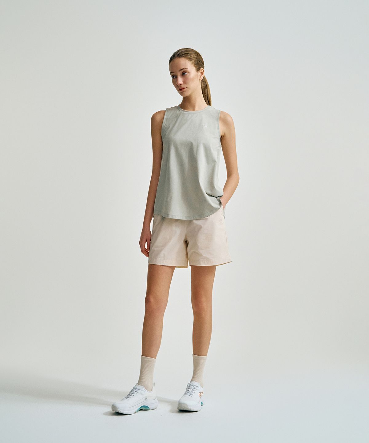 세르지오 타키니(SERGIO TACCHINI) U 컴포트쿨 경량 우븐 7인치 반바지 (Ivory)