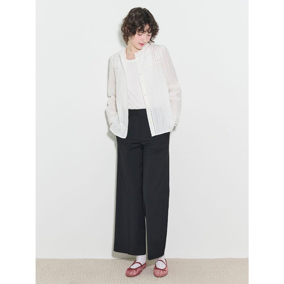 빈폴 레이디스(BEANPOLE LADIES) [B. my] 시그니처 세미 와이드 팬츠  블랙 (BF5221N115)