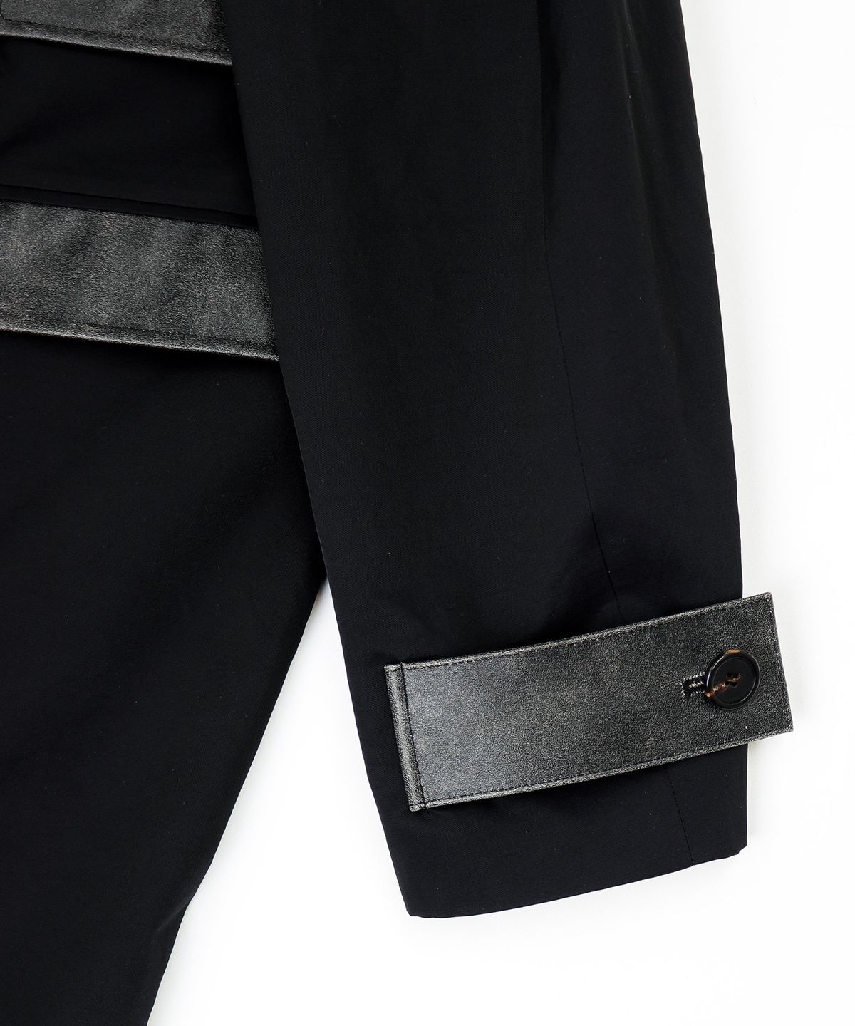 애니타임로릭(ANYTIME LOREAK) ALLIUM HUNTING COAT - BLACK