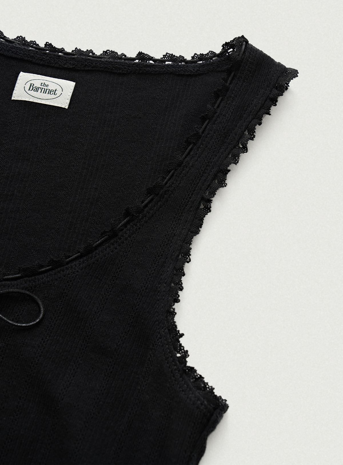 더바넷(THEBARNNET) Ravioli Lace-Trim Tank Top_Black