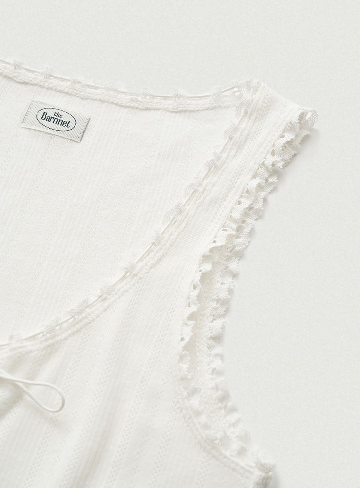 더바넷(THEBARNNET) Ravioli Lace-Trim Tank Top_White