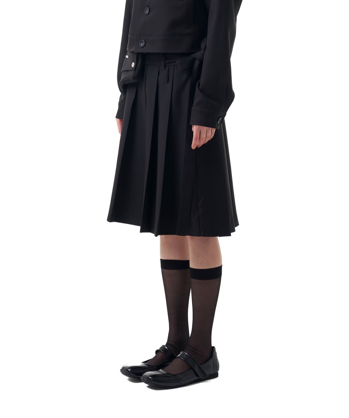 이우가마카라스(IUGAMAKARAS) Belted Bag Pleats Midi Skirt (Black)