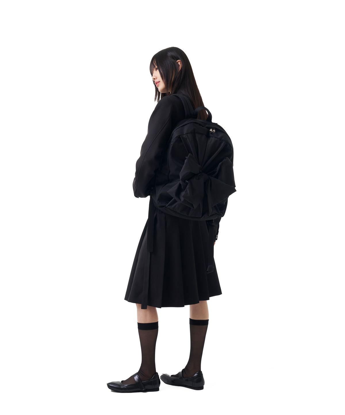 이우가마카라스(IUGAMAKARAS) Belted Bag Pleats Midi Skirt (Black)