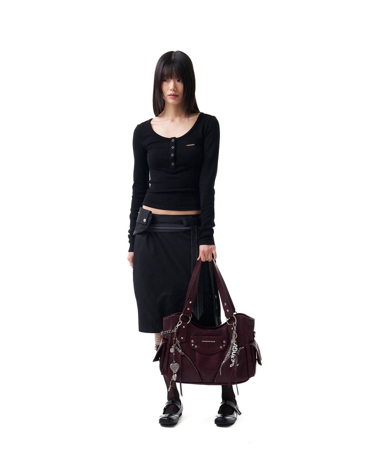 이우가마카라스(IUGAMAKARAS) Belted Bag Midi Skirt (Black)