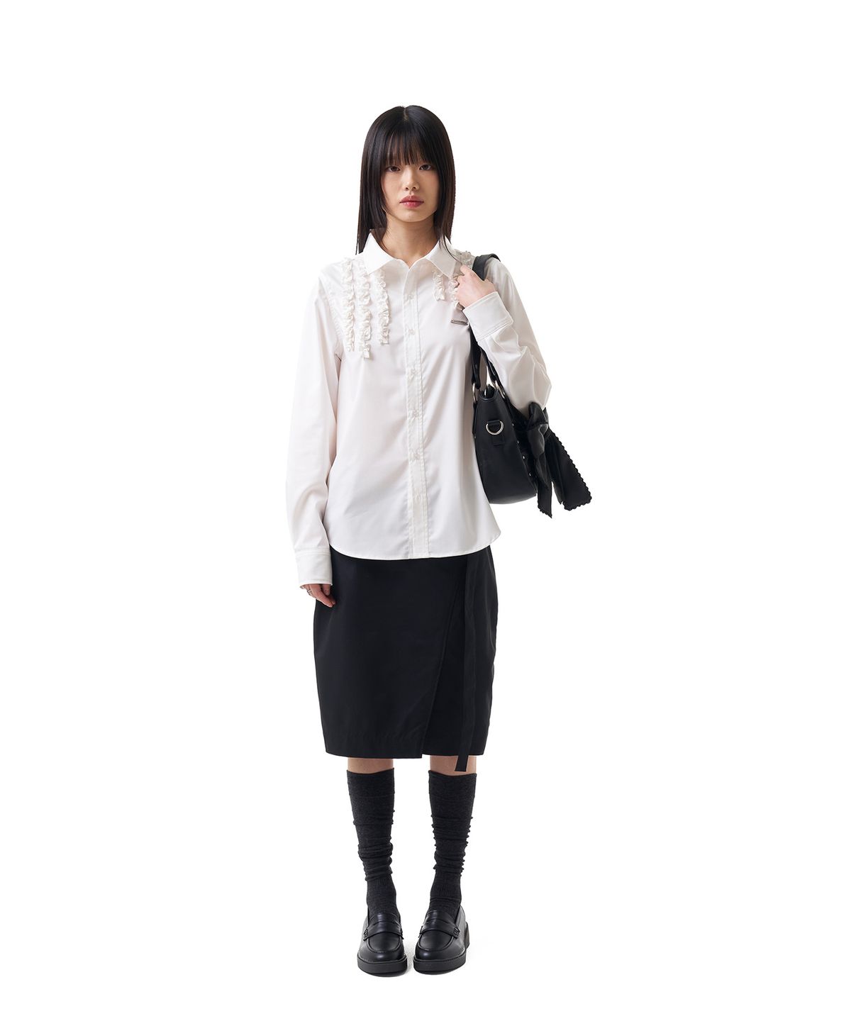 이우가마카라스(IUGAMAKARAS) Belted Bag Midi Skirt (Black)