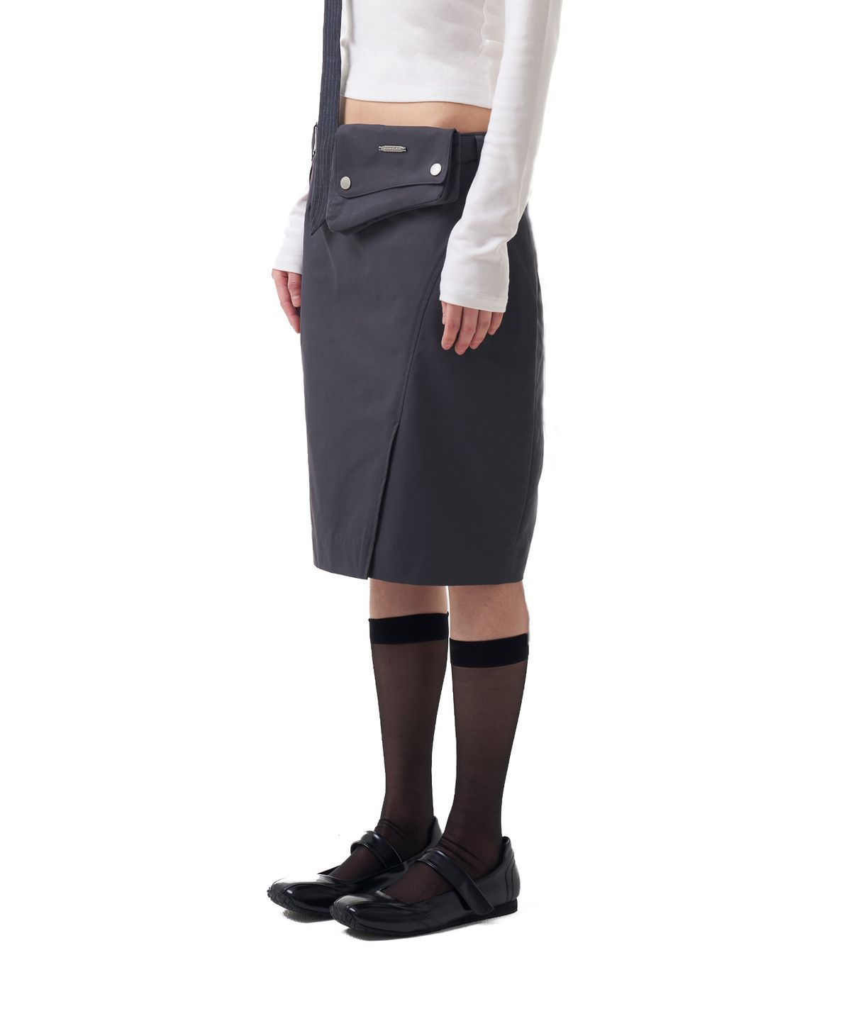 이우가마카라스(IUGAMAKARAS) Belted Bag Midi Skirt (Dark Gray)