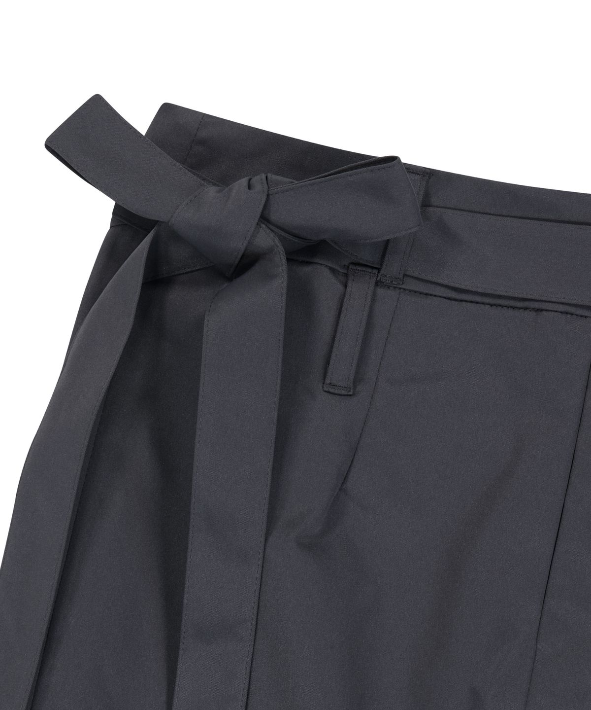 이우가마카라스(IUGAMAKARAS) Belted Bag Midi Skirt (Dark Gray)