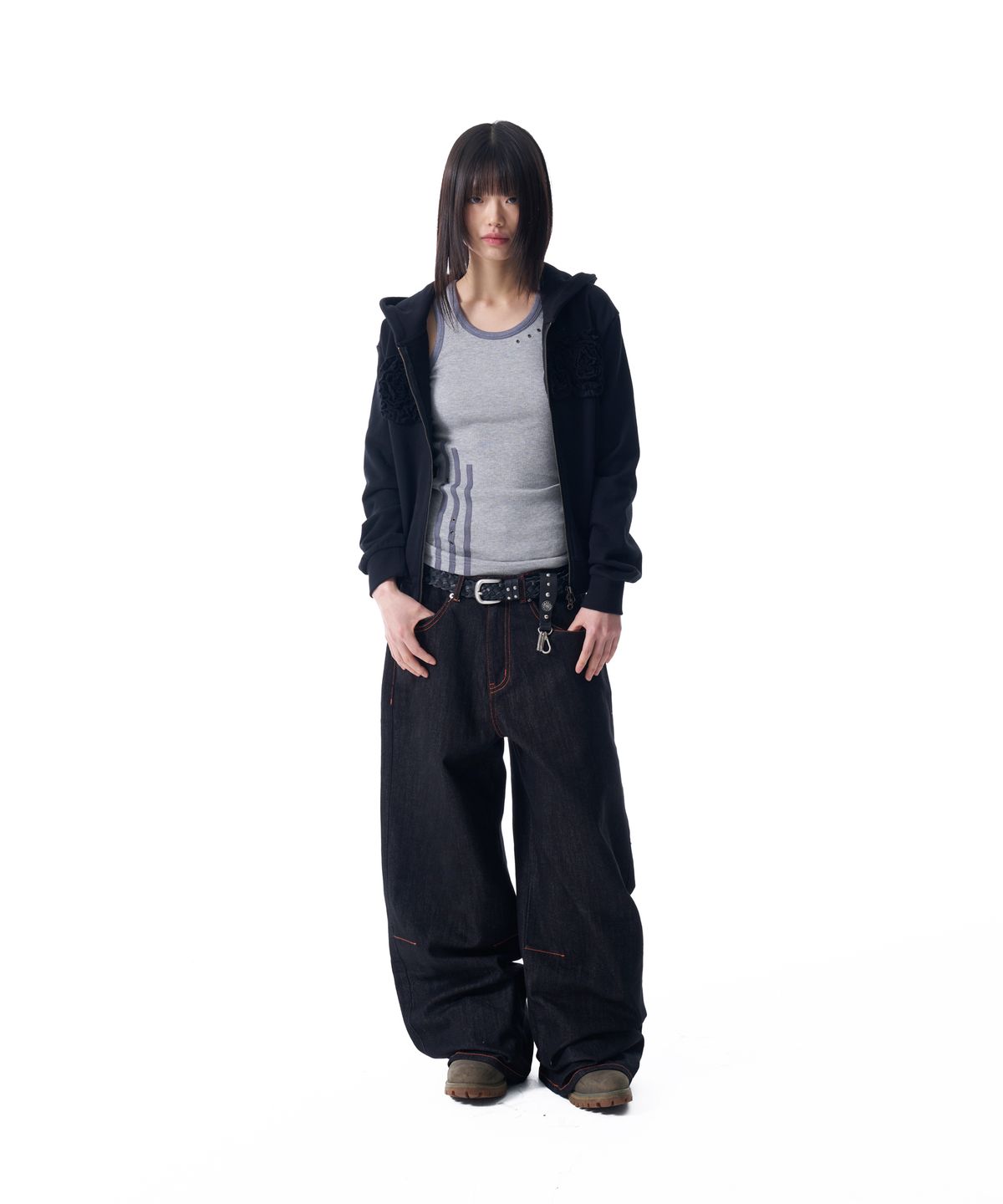 아캄(AAKAM) Flowers Zip-Up Hoodie (Black)