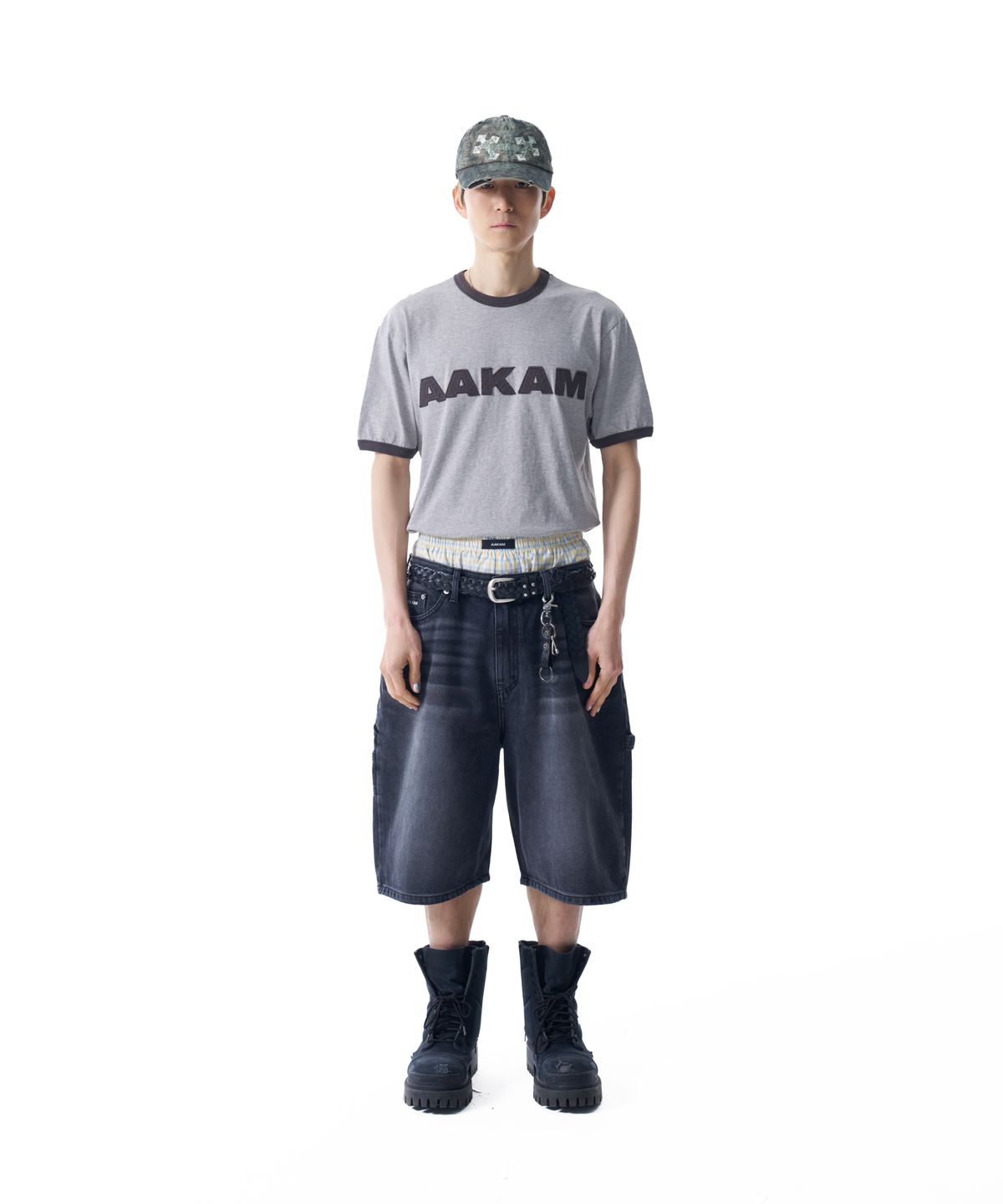 아캄(AAKAM) Logo Patch Ringer Top (Gray-Charcoal)