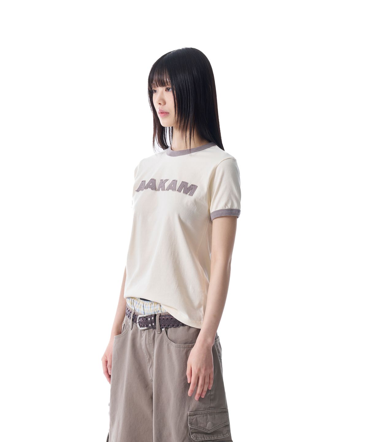 아캄(AAKAM) Logo Patch Ringer Top (Cream-Gray)