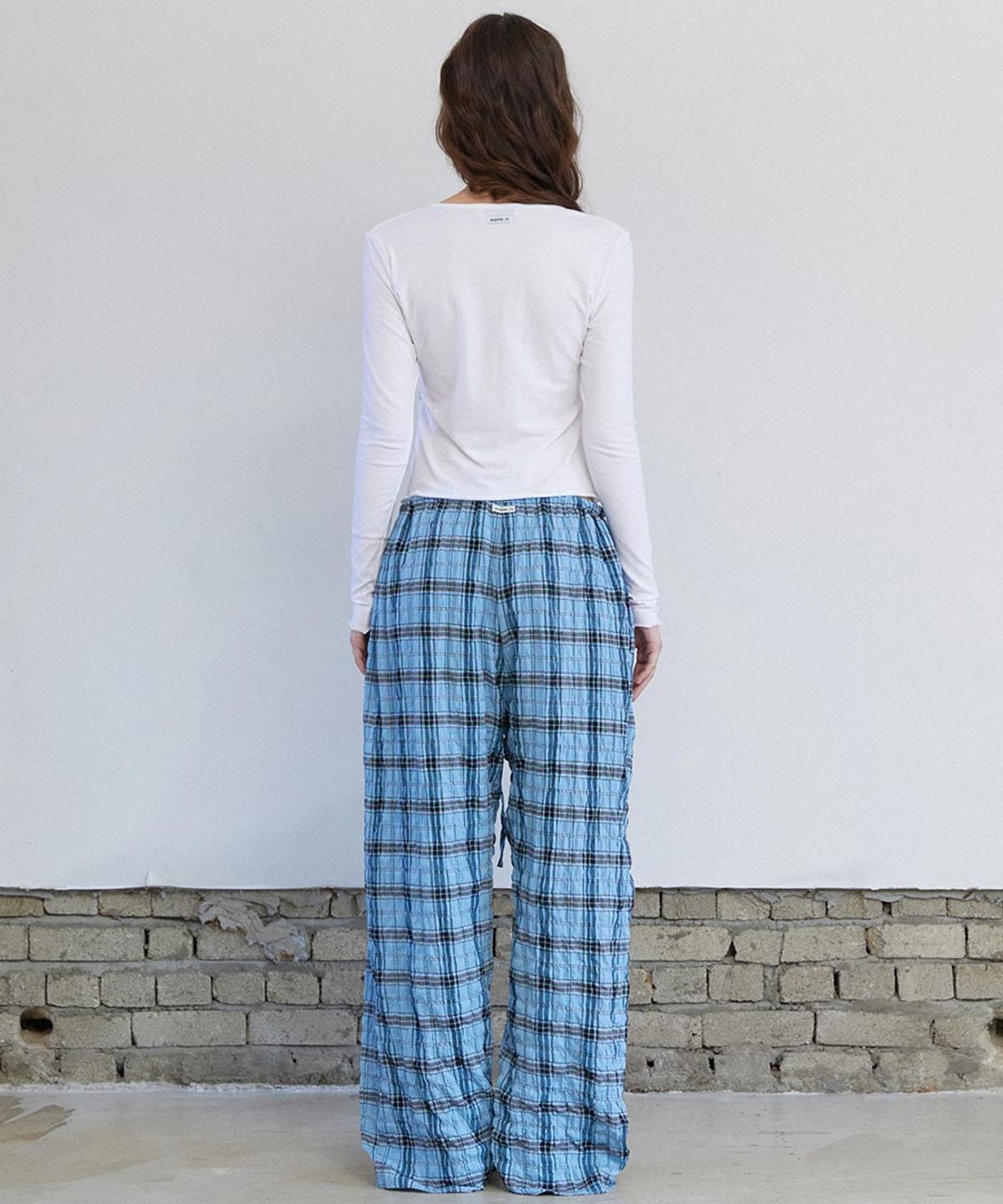 렌세(RENSE) V-wrap Button Long Sleeve White