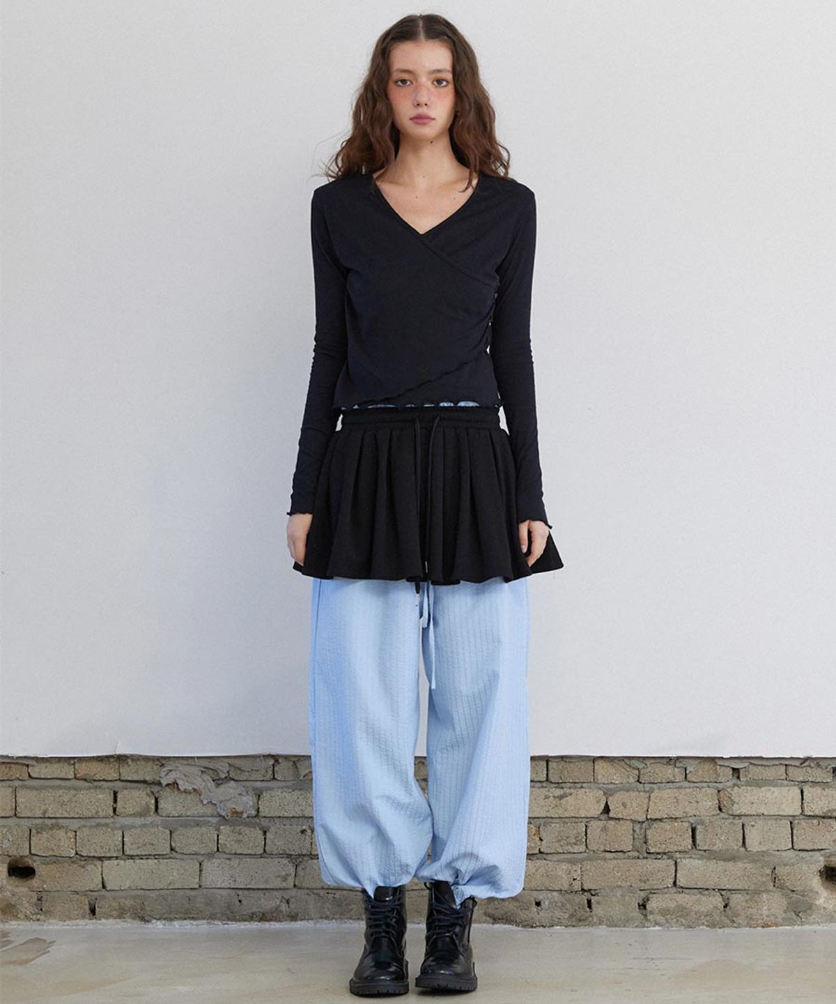 렌세(RENSE) V-wrap Button Long Sleeve Black
