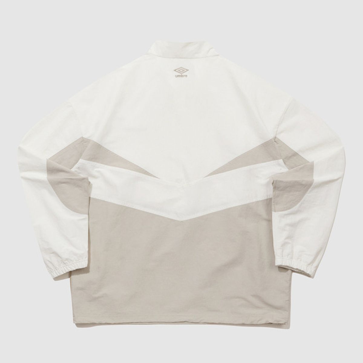 엄브로(UMBRO) 레이트 체크아웃 린넨 스탠넥 아노락 아이보리(UQ221CWT49)