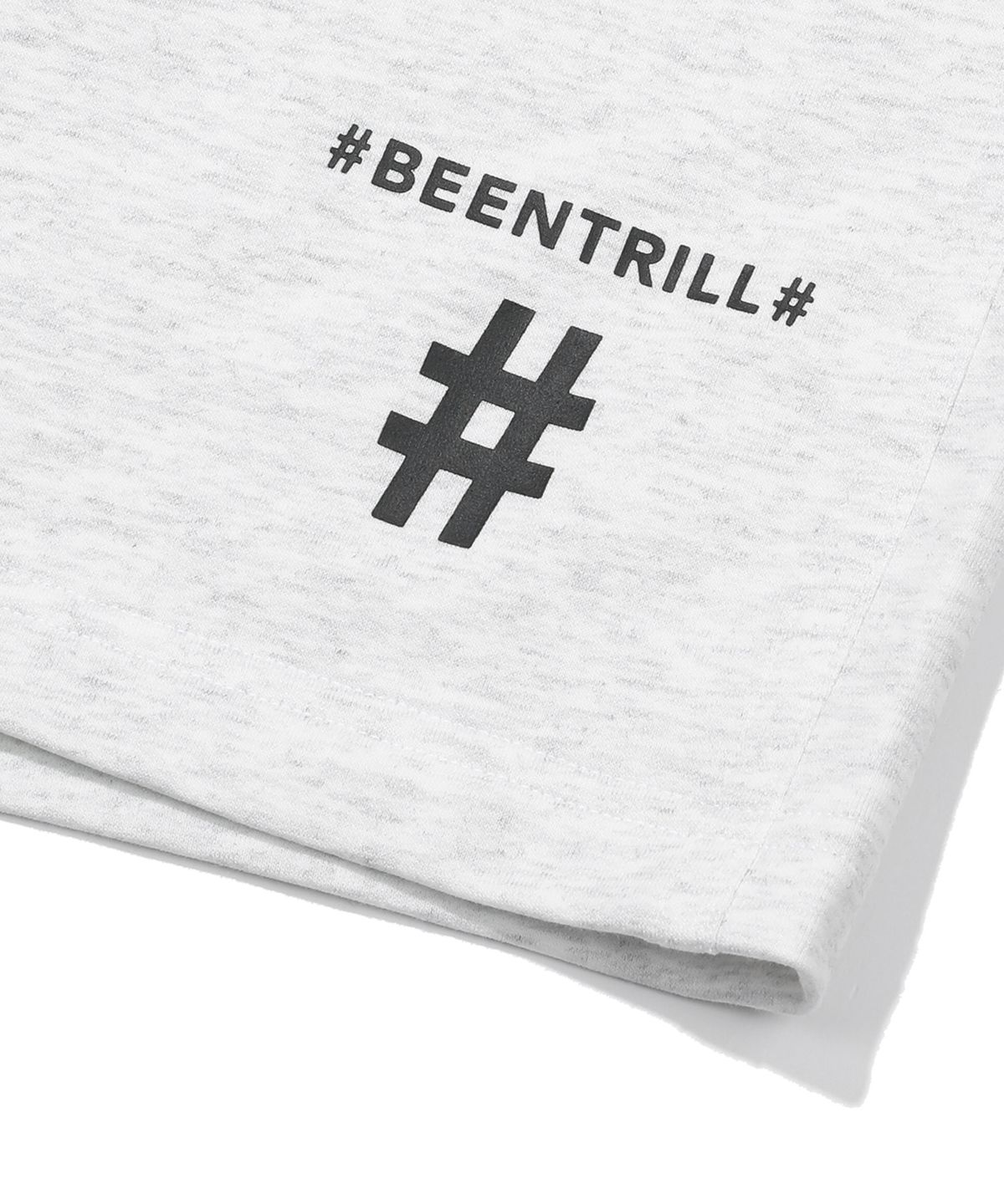 빈트릴(BEENTRILL) 에센셜 해시태그 로고 쇼츠(아이스 그레이)