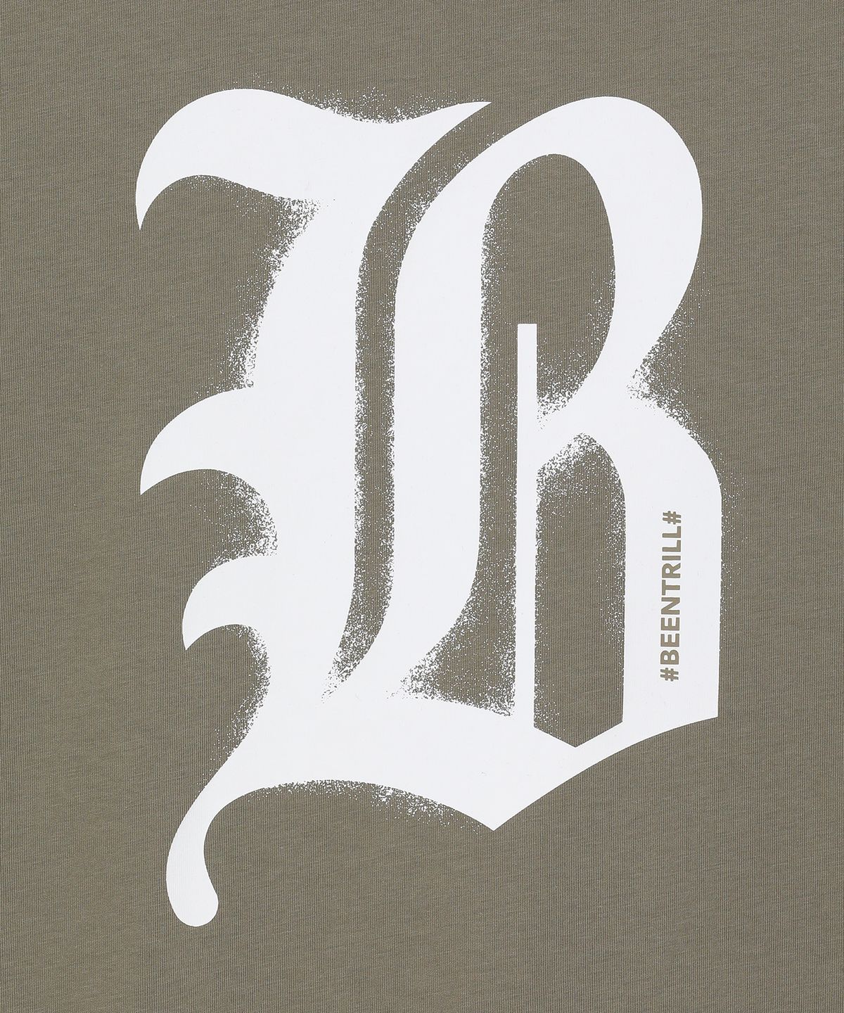 빈트릴(BEENTRILL) B고딕 로고 티셔츠(카키)