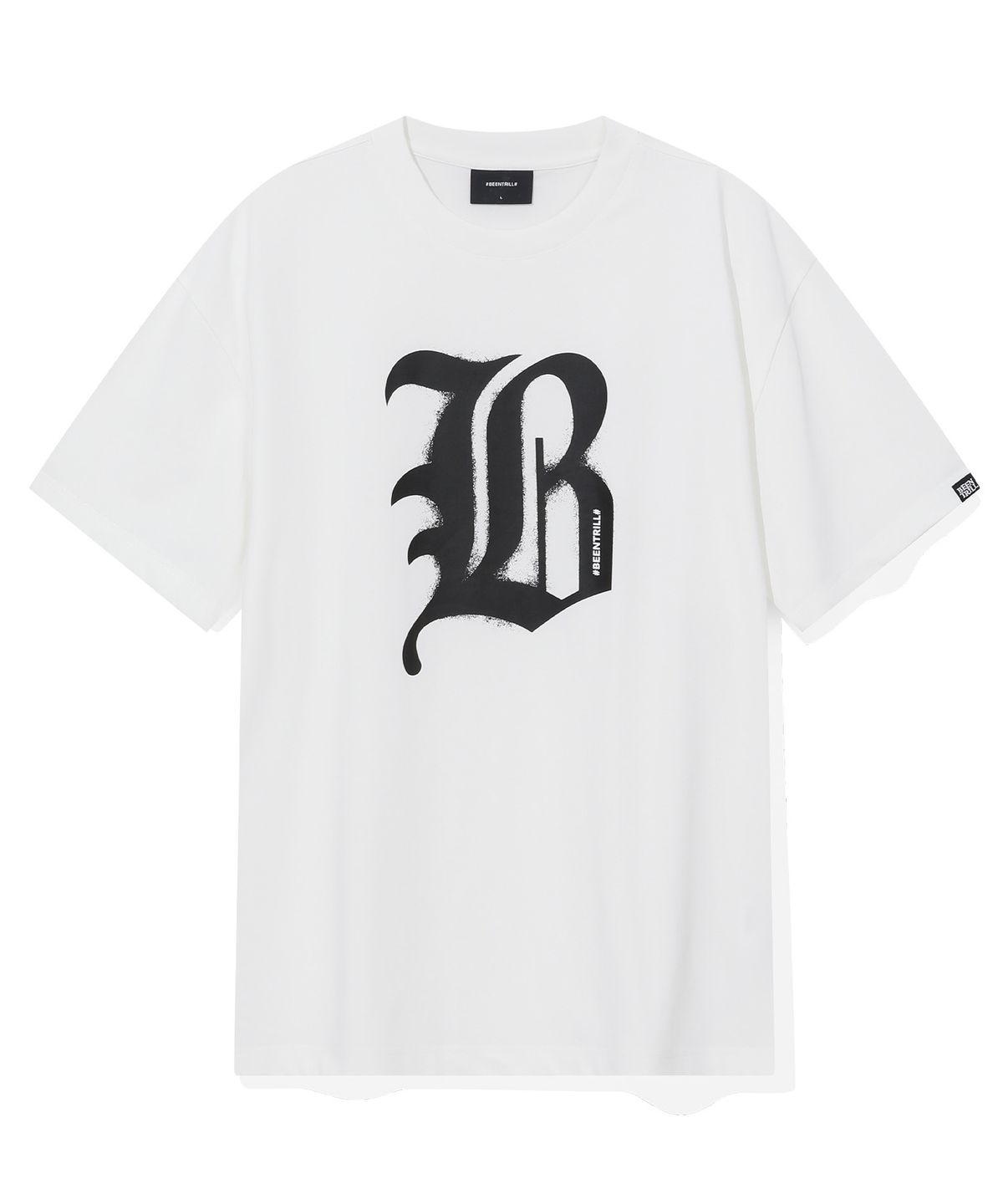 빈트릴(BEENTRILL) B고딕 로고 티셔츠(오프 화이트)