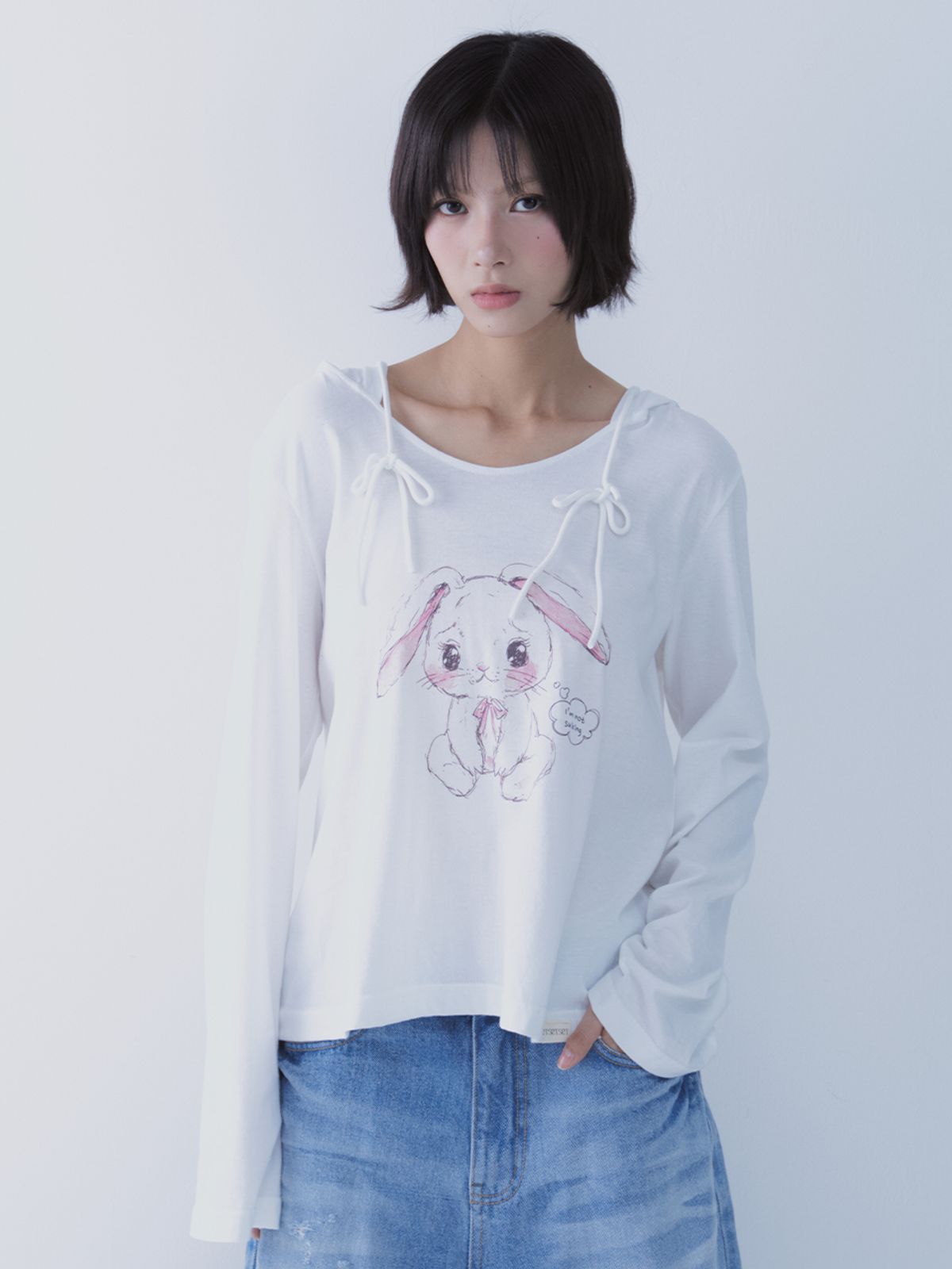 쎄쎄쎄(SETSETSET) SULKING RABBIT HOODIE