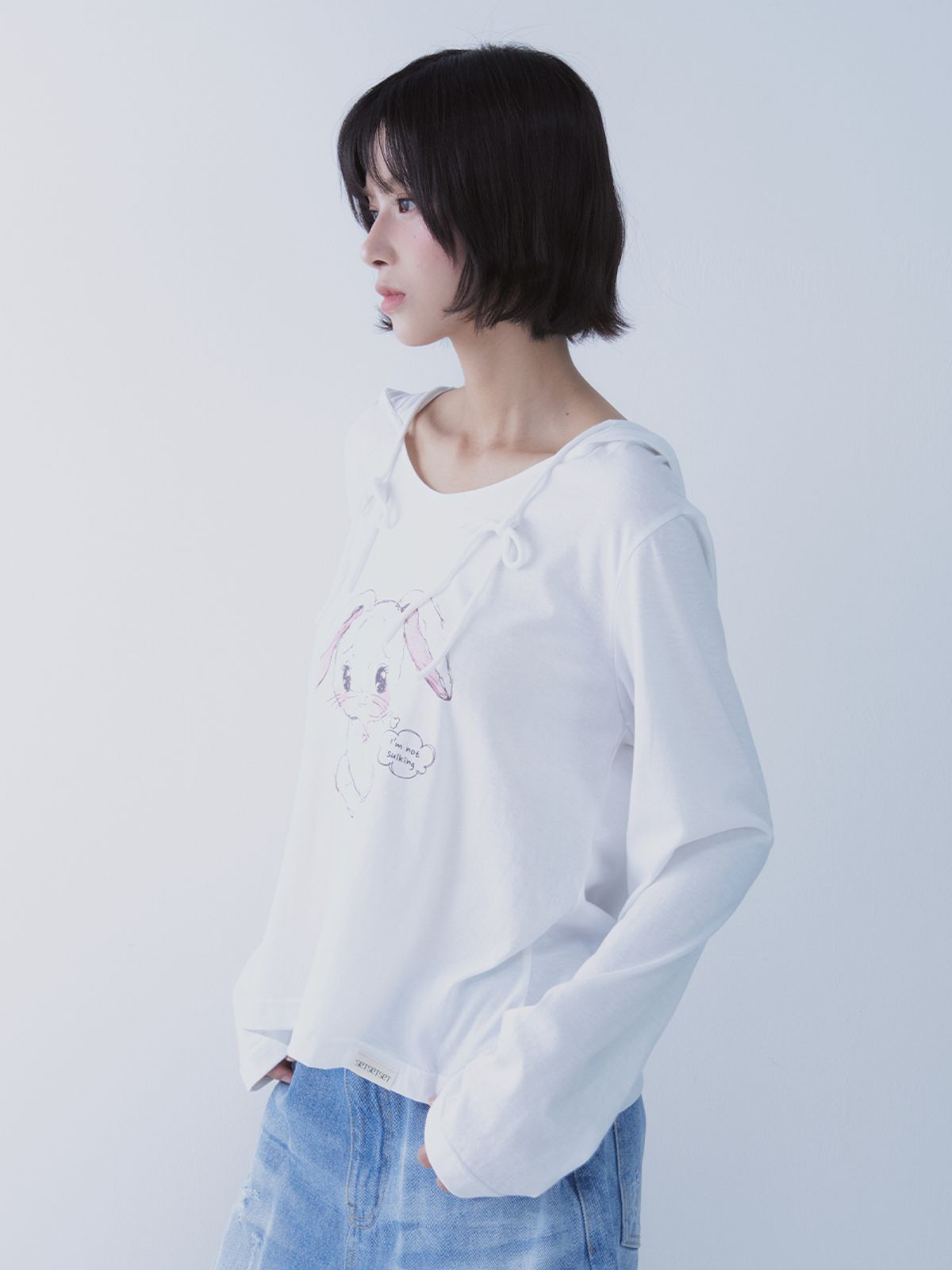 쎄쎄쎄(SETSETSET) SULKING RABBIT HOODIE