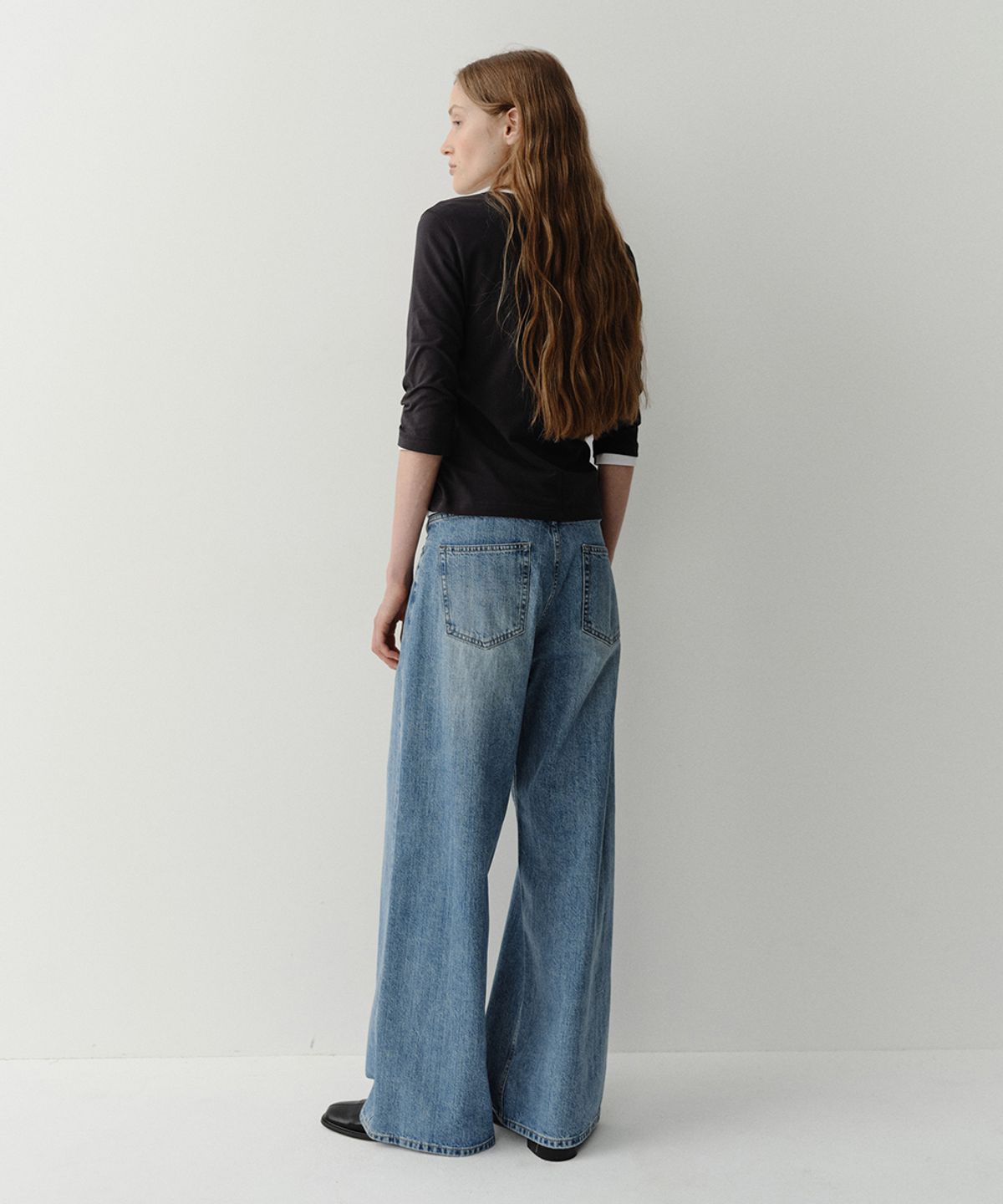 이아(EAAH) WIDE DENIM PANTS (BLUE)