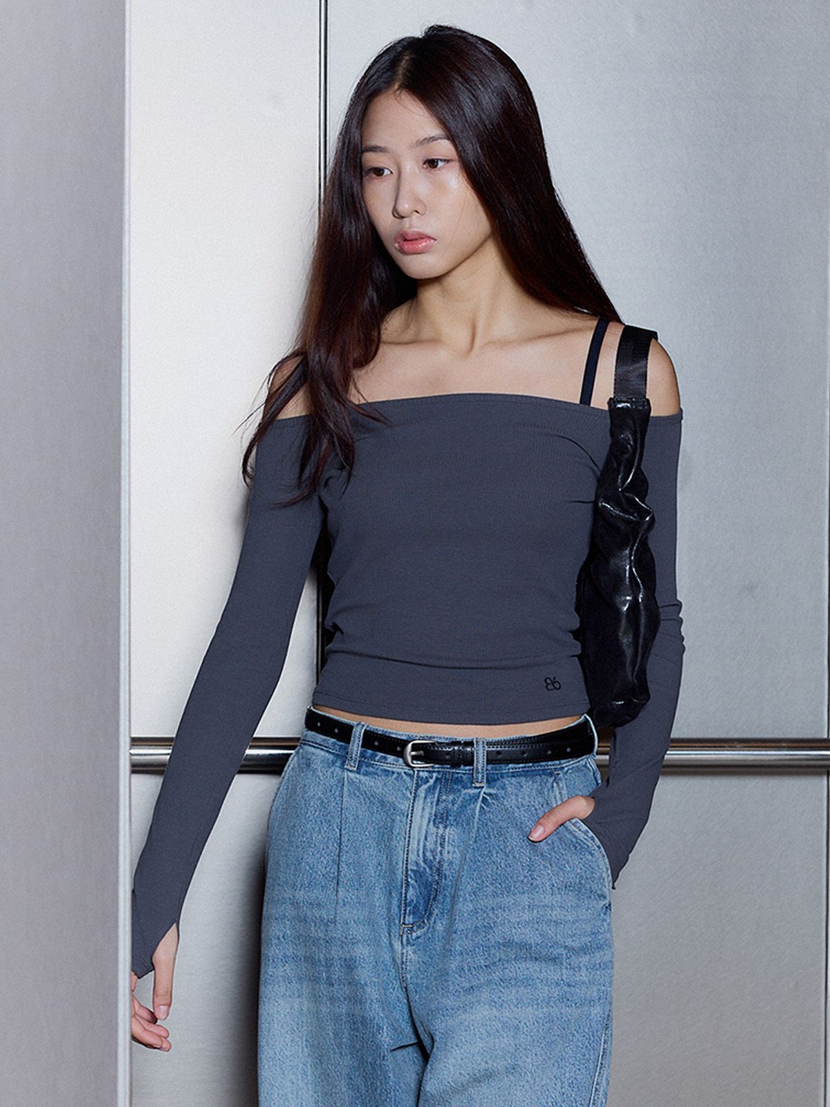 비플랫 베네통(Bb' BENETTON) 오프숄더 티셔츠 (Dark Grey)
