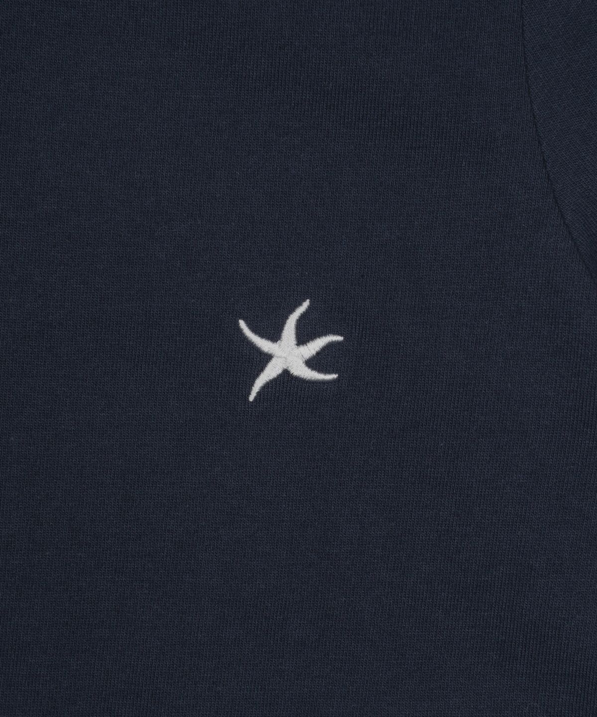 더콜디스트모먼트(THE COLDEST MOMENT) (w) TCM mini logo crop T (navy)