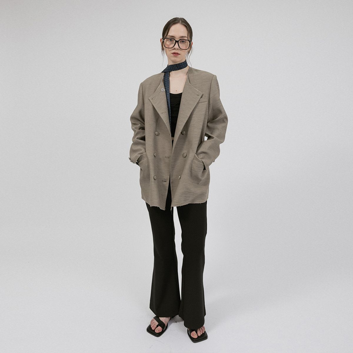웬스데이딜라잇(WEDNESDAY DELIGHT) WD_Slim fit black pants