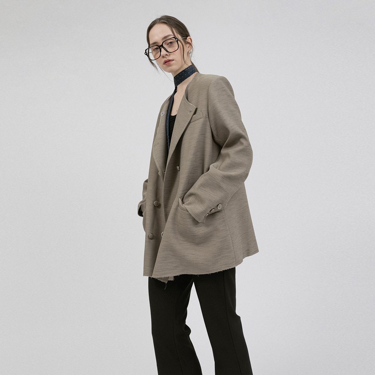 웬스데이딜라잇(WEDNESDAY DELIGHT) WD_Slim fit black pants