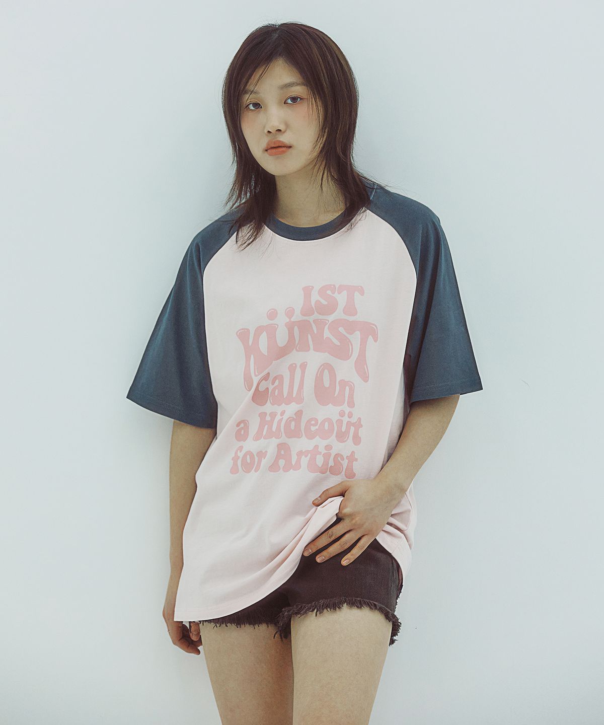 이스트쿤스트(ISTKUNST) HIDEOUT RAGLAN TEE_PINK(IK2EMMT503A)