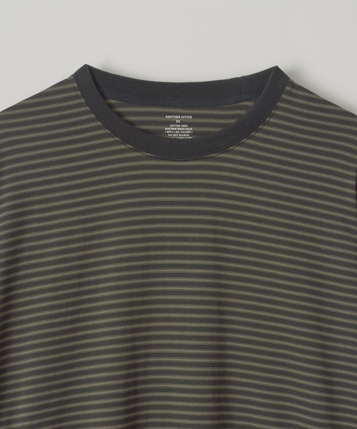 어나더 오피스(ANOTHER OFFICE) Zephyr Stripe T (Charcoal)
