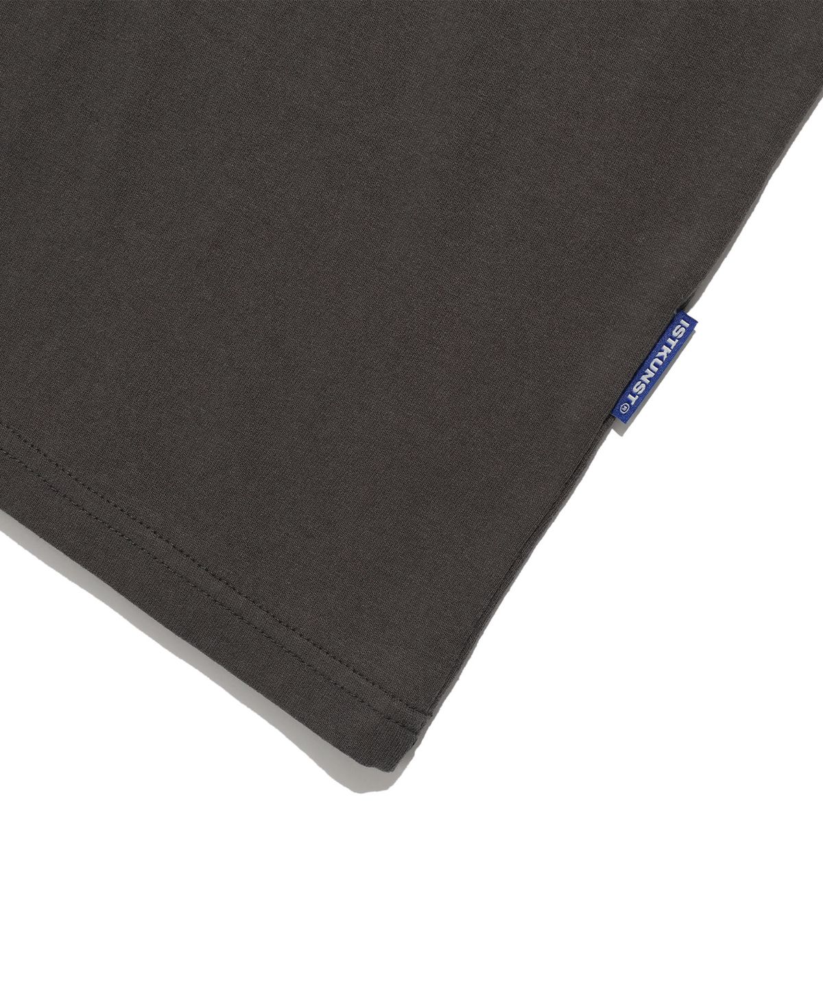 이스트쿤스트(ISTKUNST) DOES NOT TEACH RAGLAN TEE_CHARCOAL(IK2FMMT506A)
