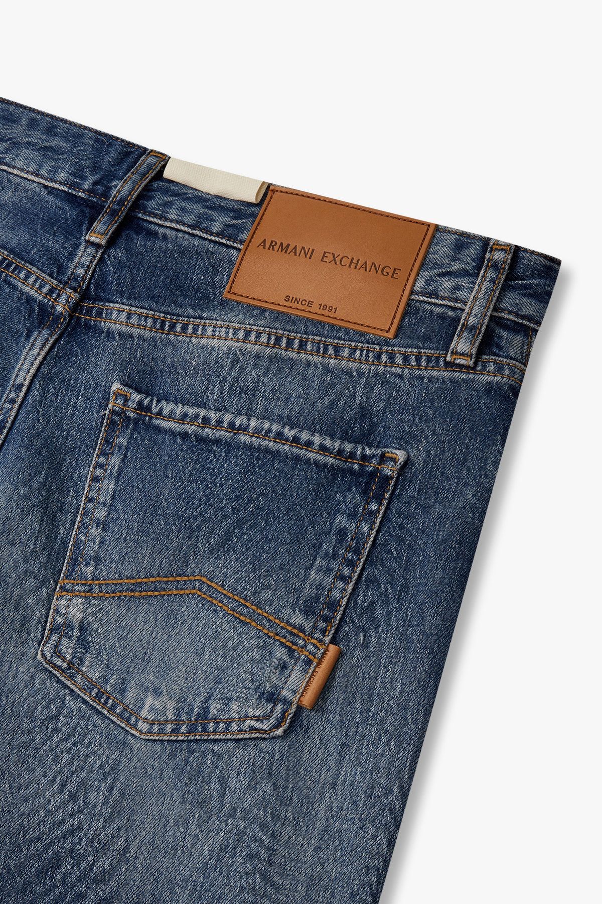 아르마니 익스체인지(ARMANI EXCHANGE) 남성 디스트로이드 데님 슬림 진_블루 A415140003