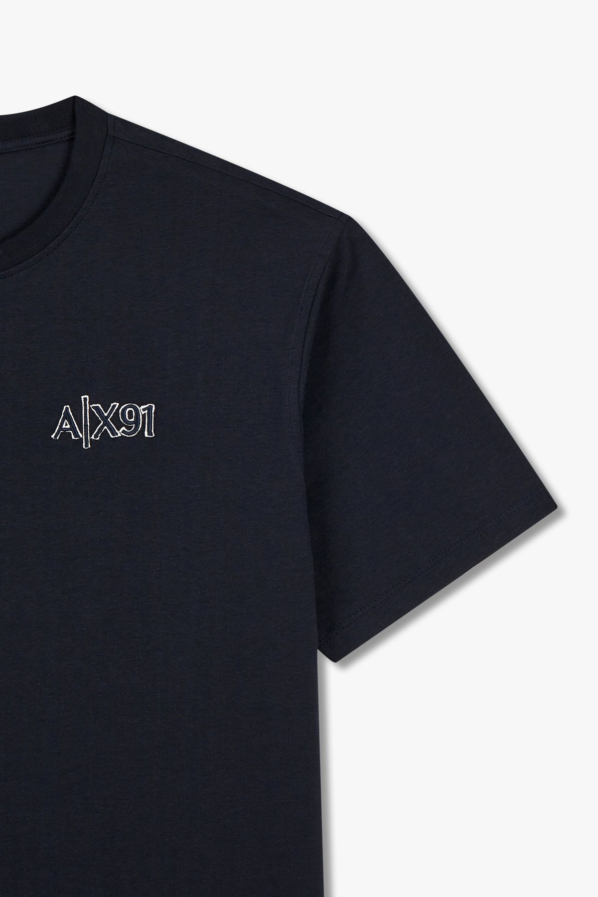 아르마니 익스체인지(ARMANI EXCHANGE) 남성 AX91 엠브로이더리 티셔츠_다크 네이비 A415130036