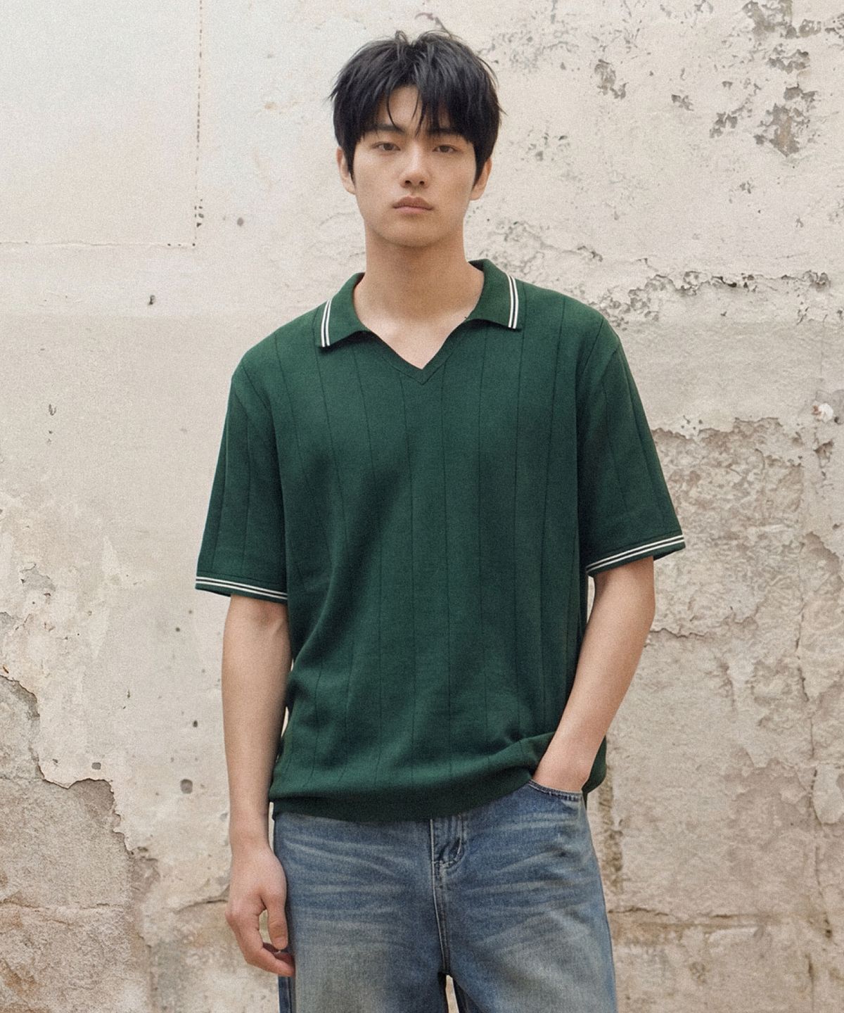 에이지오디(AGOD) 브이넥 카라 반소매 셔츠 니트 [켈리그린]