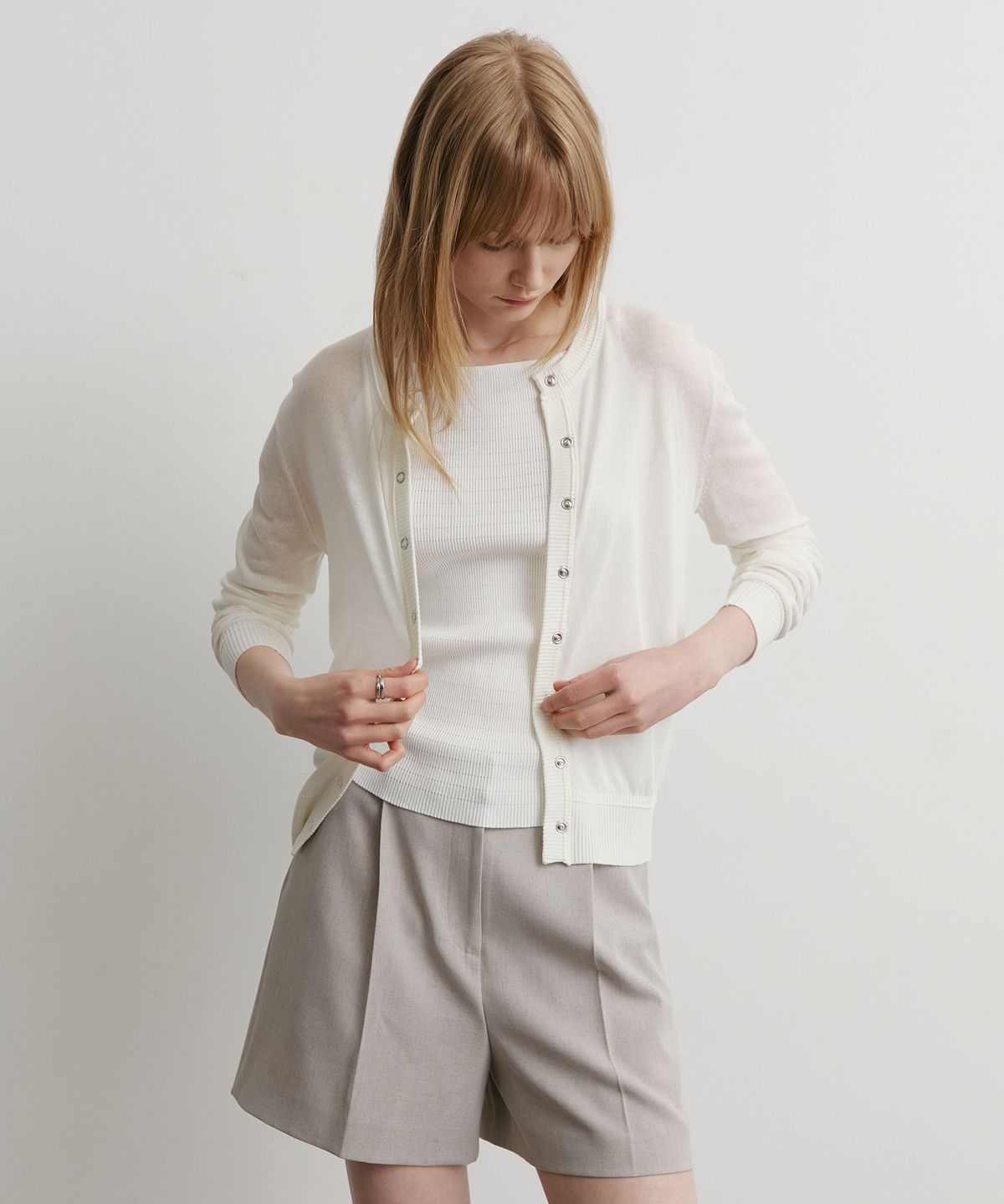 아티드(ARTID) 린넨 시스루 라운드넥 가디건_3COLORS