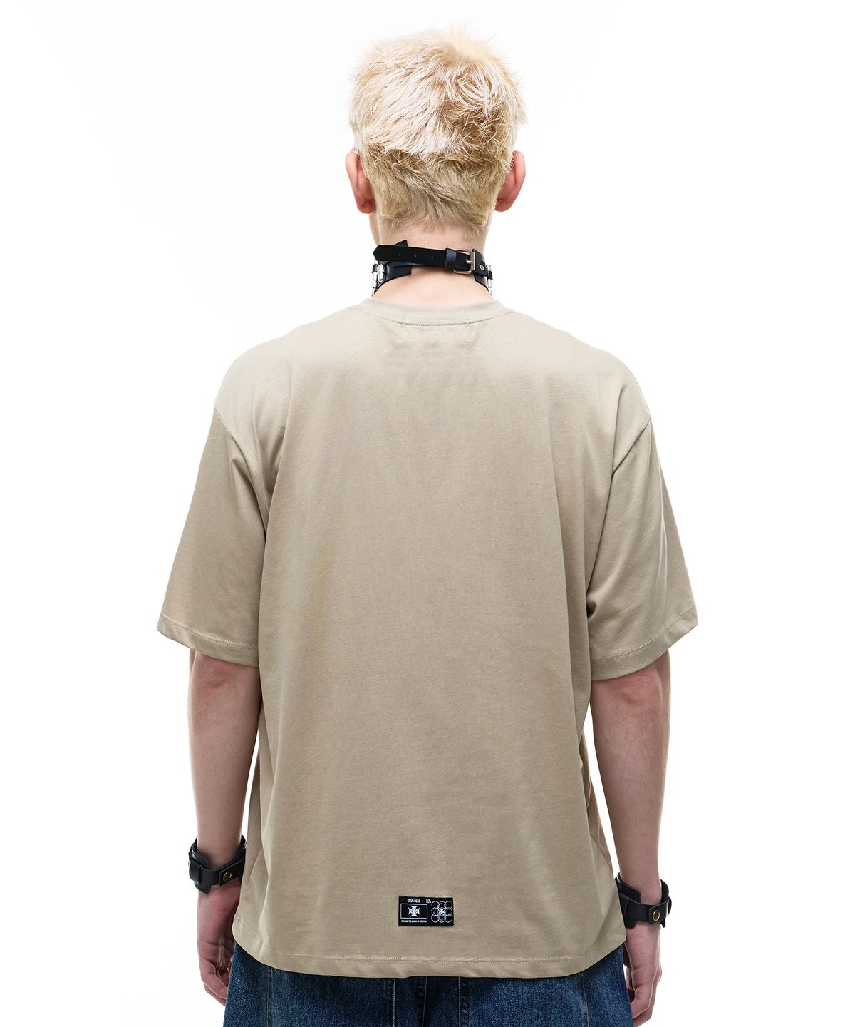 오퍼스 0012(OPUS 0012) Op. 07 CAMO PATCHED T-SHIRTS BEIGE