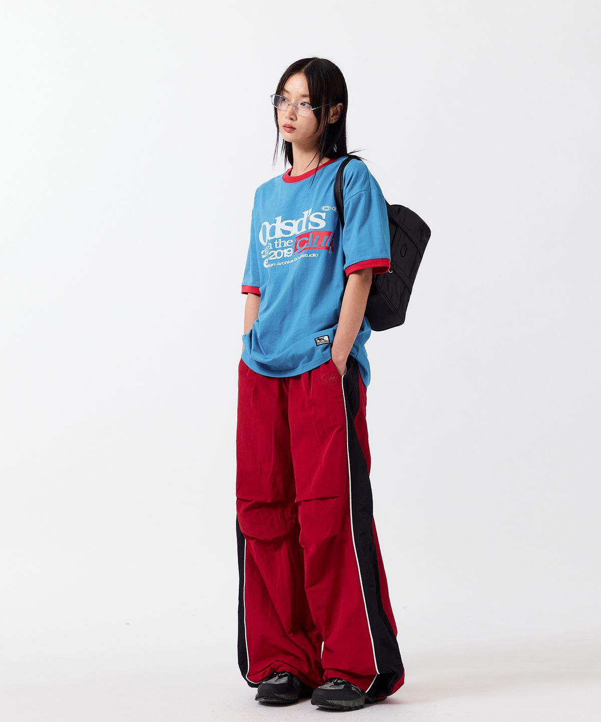 오드스튜디오(ODDSTUDIO) 파라슈트 와이드 나일론 팬츠 - RED / BLACK