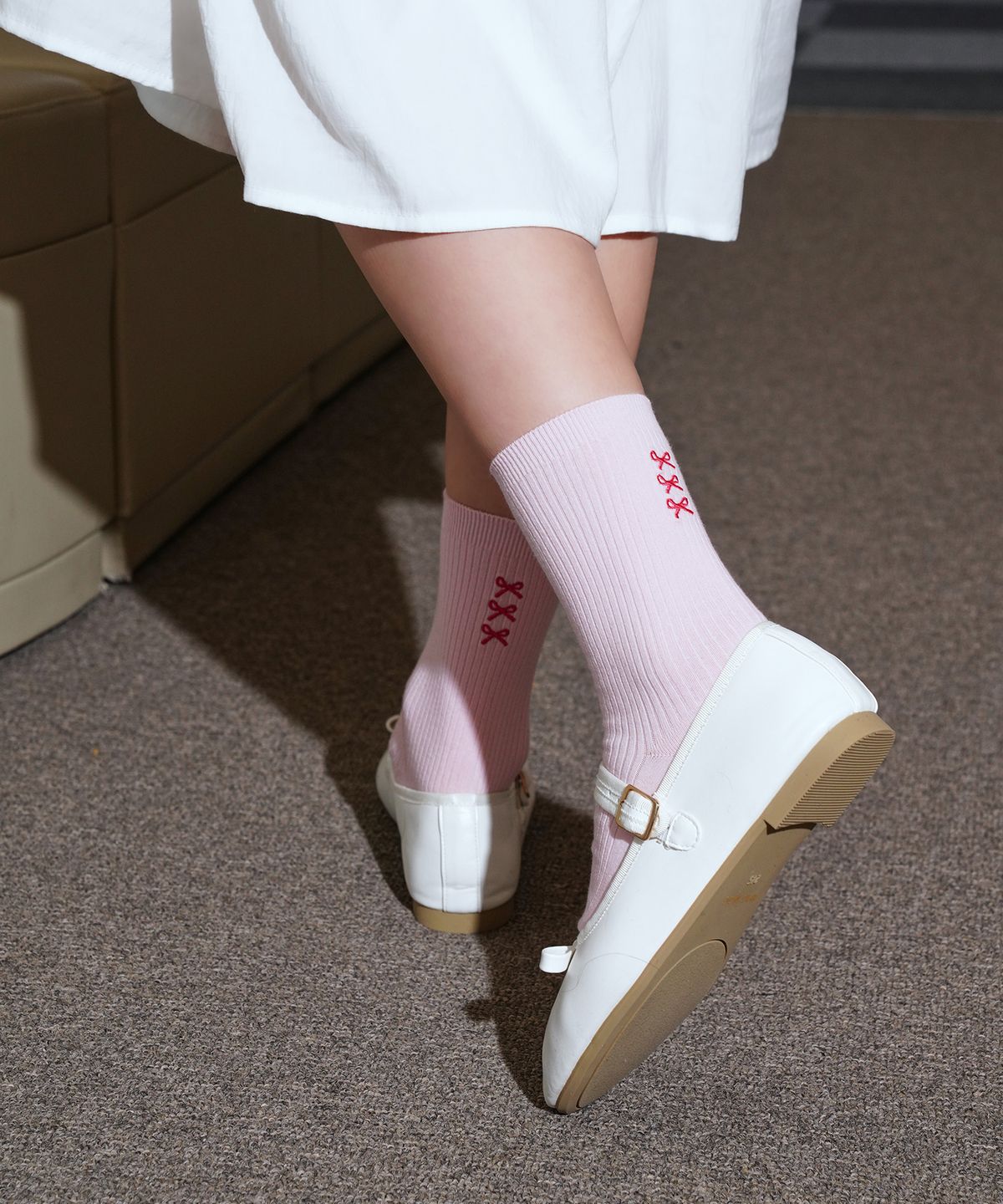 스튜디오 싹스탑(STUDIO SOCKSTOP) [3PACK] 여성 리본 자수 중목 양말_2colors
