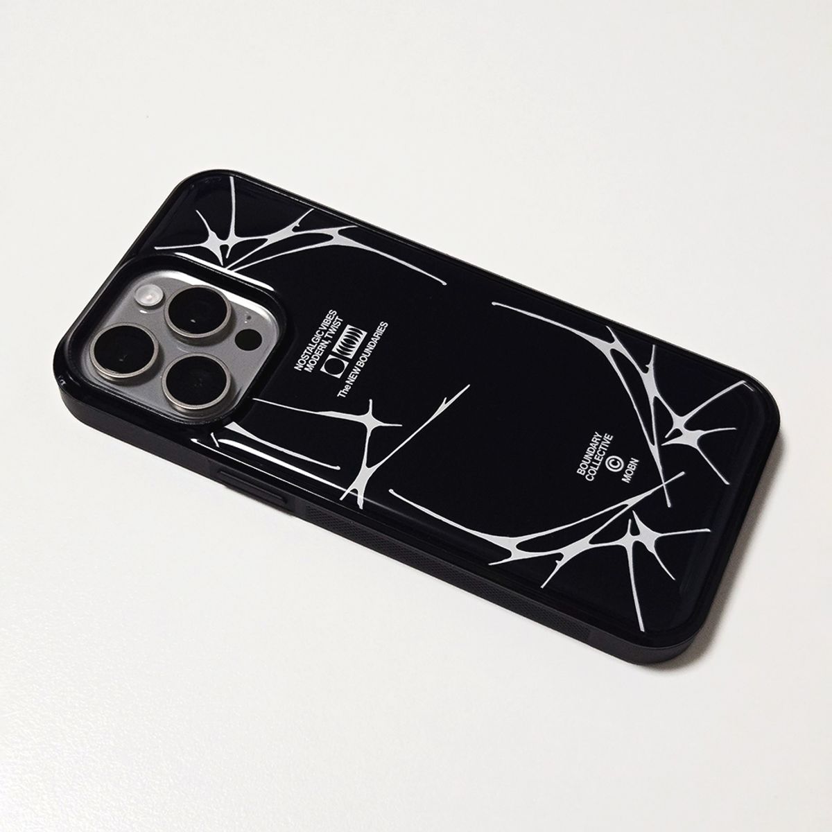 메모리즈바운더리(MEMORIESBOUNDARY) The New Boundaries Phone Case (BK)(Epoxy)