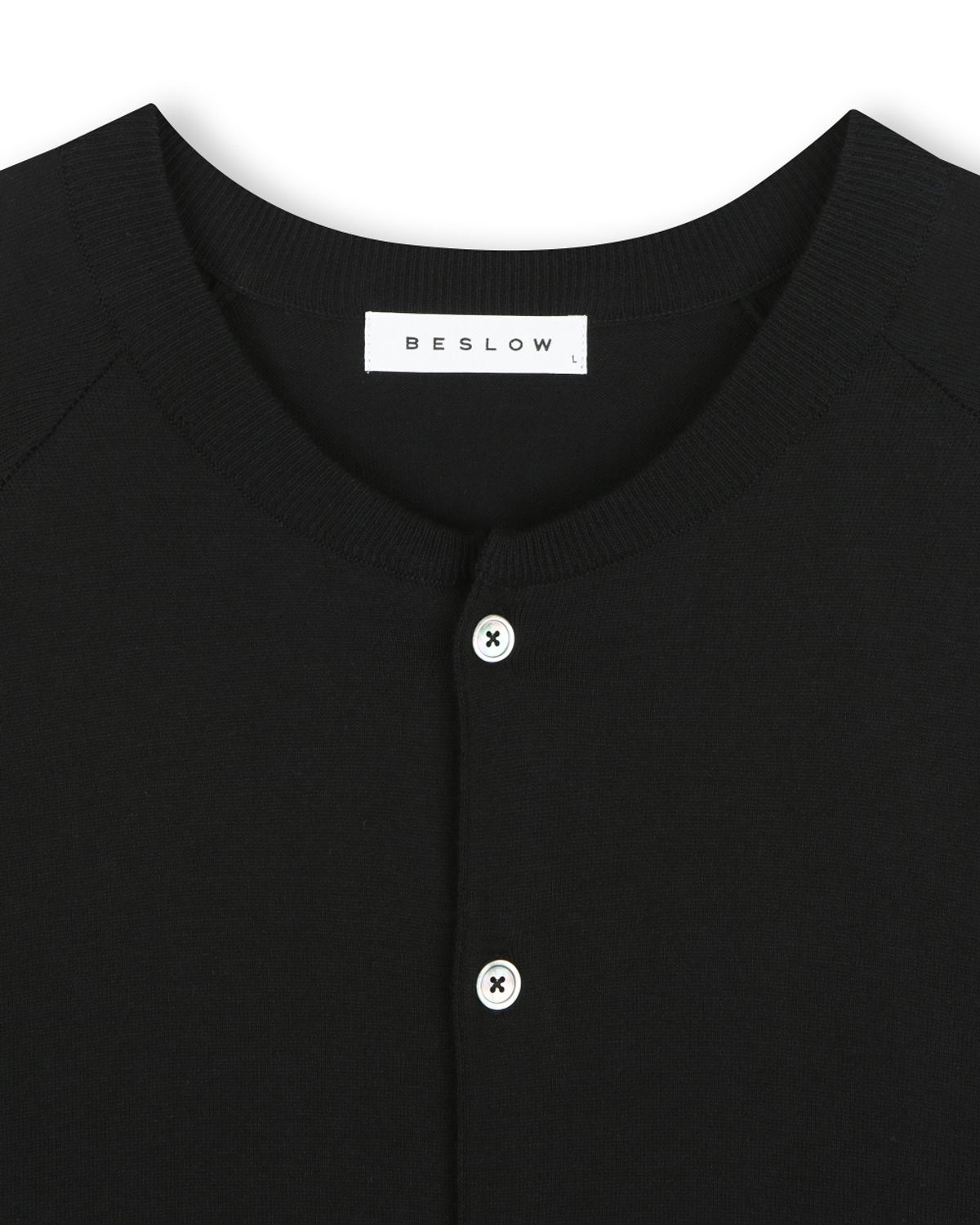비슬로우(BESLOW) CREW NECK RELAXED SHORT CARDIGAN BLACK